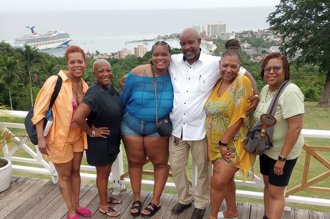 Dunn's River Falls and Ocho Rios Sightseeing with Shopping - After the climb: ocean cooling and white-sand beach time