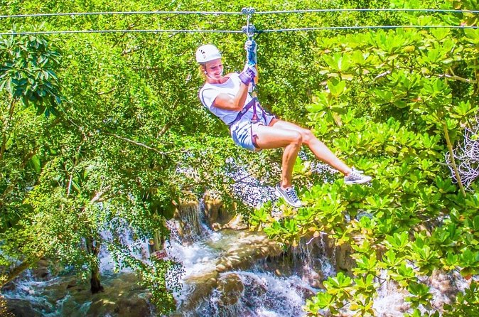 Dunn's River Falls and Park Tour with Zip Line from Montego Bay - Practical tips to make the day smoother