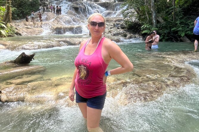 Dunn's River Falls Climb and Beach Include Entry Fee (ᵔᵕᵔ) - Scotchies Drax Hall: Jerk Chicken as an Add-On, Not a Meal Plan
