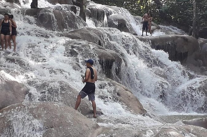Dunn's River Falls from Ocho Rios - Group size and what it means for your experience