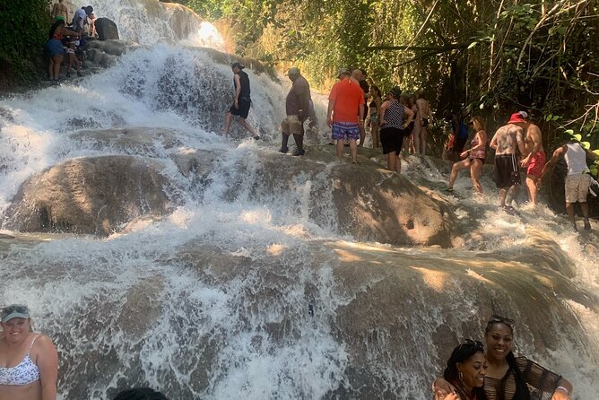 Dunn's River Falls, Zipline Adventure from Kingston - Stop at Dunn’s River Falls and Park: The Climb, the Views, the Rhythm
