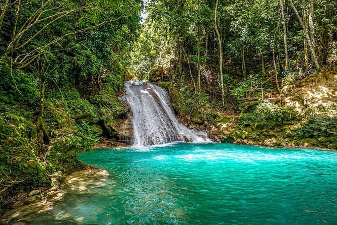 Dunns River Falls and Blue Hole Ocho Rios - Key points to know before you go