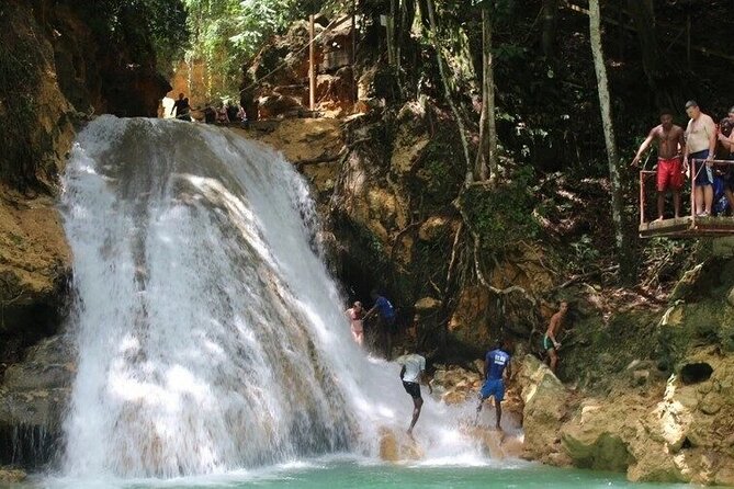 Dunns River Falls and Blue Hole Ocho Rios - Why this Dunn’s River and Blue Hole combo is such a smart half-day