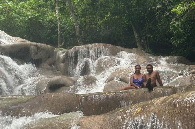 Dunns River Falls and Shopping Tour in Ocho Rios - Guide Quality and the Little Things That Make It Easy