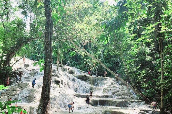 Dunns River Falls & Blue Hole Combo from Montego Bay with Pick Up - Time, pacing, and managing an 8-hour splashy day