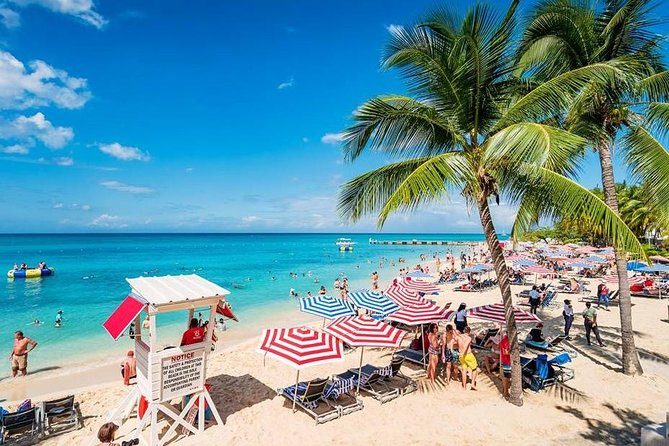 Falmouth Shore Excursion: Historic Sightseeing Tour and Doctor's Cave Beach - Who should book this, and who should pass