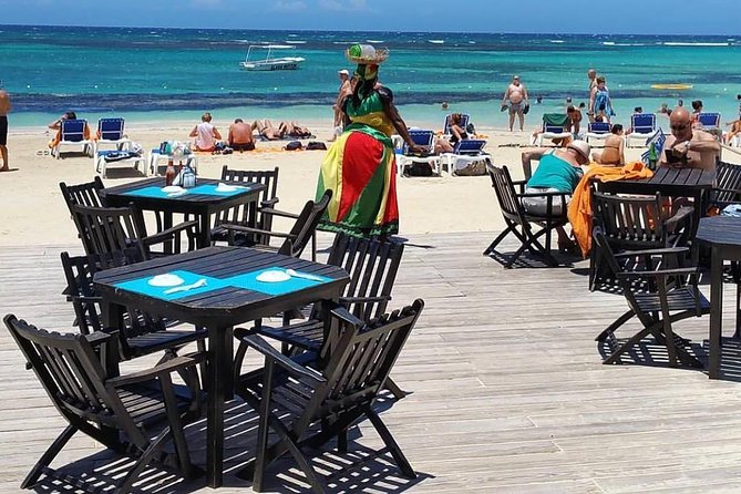 Fantastic Day at Bamboo Blu Beachfront, Ocho Rios - Included beach chairs and the included drinks: good value, with one caveat