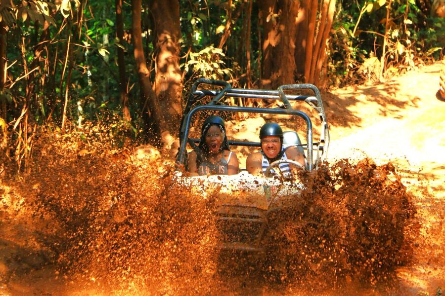 From Runaway Bay: Off Road Vehicle Adventure Tour - Lunch and comfort: how to set yourself up for a better day