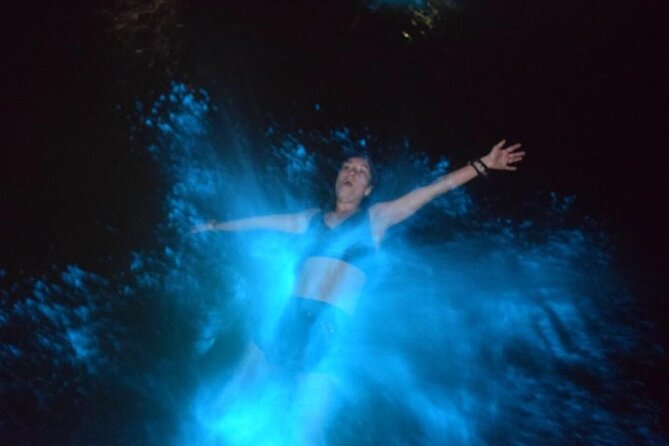 Glow with the Flow: A Romantic Night at the Luminous Lagoon”) - What the Boat Ride Actually Feels Like in the Dark