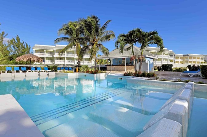 Grand Palladium and Lady Hamilton Private Airport Transfer - Who this transfer is best for