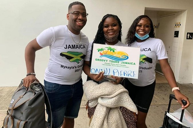 Grand Palladium Jamaica & Lady Hamilton MBj Airport Transfer - What’s Included Onboard: Water, Snacks, and Optional Drinks