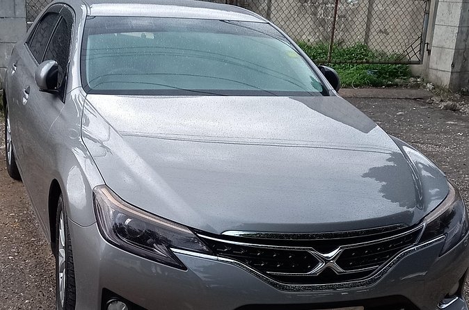 Hideaway at Royalton Blue Waters Montego Bay Airport Transfer - Who should book this transfer, and who should look elsewhere?