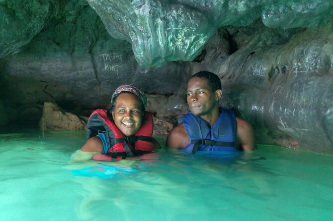 Horseback Ride, Bamboo Rafting and Bluehole/Secret Falls Tour from Montego Bay - Blue Hole and Secret Falls: how the rope jumping and hike fit together