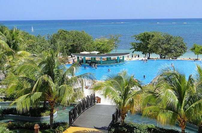 Iberostar Rose Hall Private Airport Transfer - Arrival Transfer vs. Departure Transfer: Two Different Kinds of Peace
