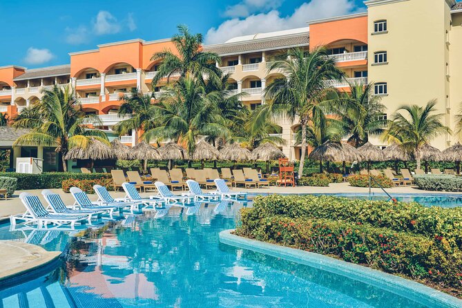 Iberostar Rose Hall Private Airport Transfer - One-Way or Round-Trip, Which Option Makes Sense for You