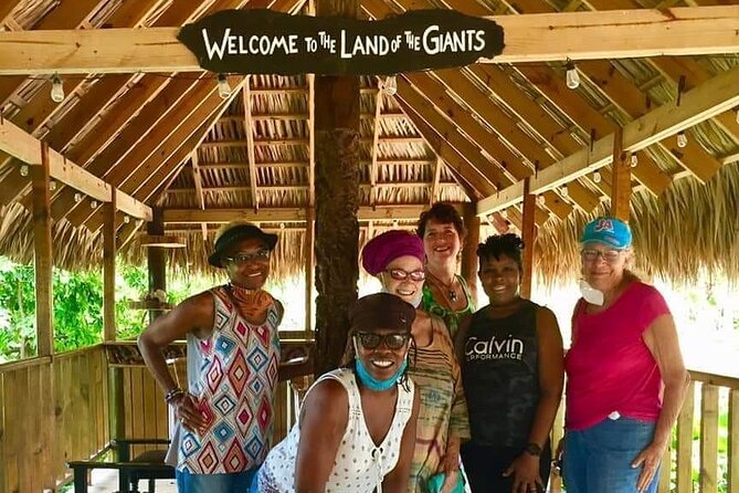 Jamaica Giants sculpture park, art galleries - Art gallery details and the on-site shop for artisan wares