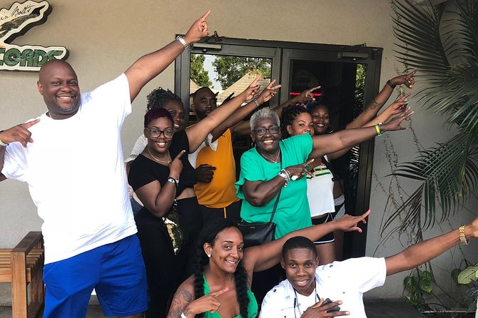 Jamaica Martha Brae River Rafting/Dunn’s River Falls Private Tour - Montego Bay to Ocho Rios: How the A/C ride shapes your day