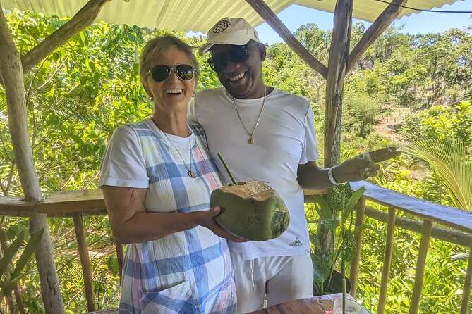 Jamaican Roots Tropical Farm Tour - Taste & Explore (Negril) 2hr - Included Food: Smoothies and a Jamaican Fruit Plate With Real Flavor