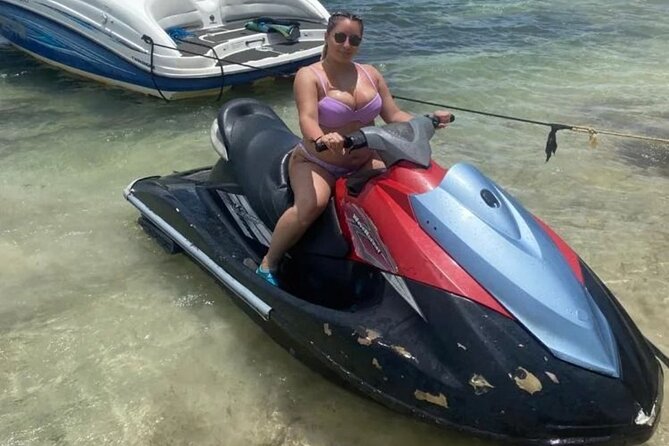 Jet Ski/ Parasailig Water Activity in Montego Bay Jamaica. - Montego Bay Speed Meets Easygoing Comfort