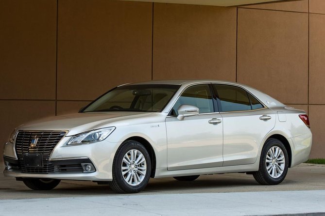 Jewel Grande Montego Bay Resort Private Airport Shuttle - One-way vs round-trip: use it to match your travel style
