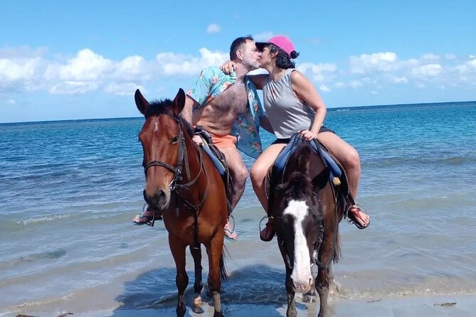 Kennedy's Horseback riding, Blue Hole and Secret Falls from Montego Bay - Guides and drivers: why the right person changes the whole day