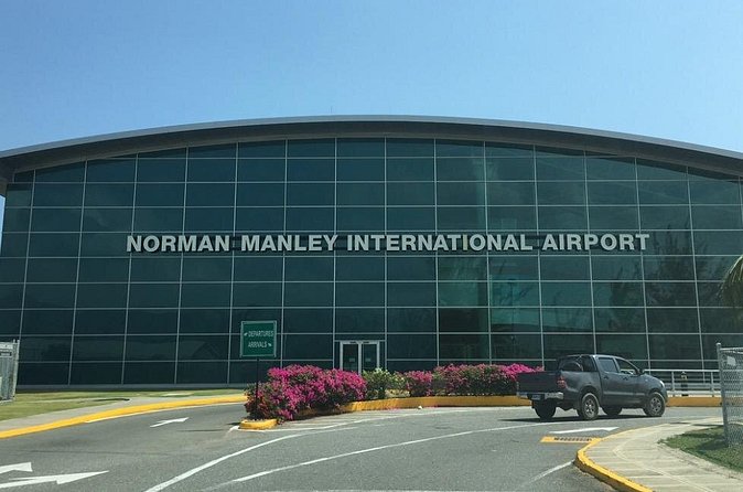 Kingston Airport Pick up/ Drop off (Norman Manley Int) - The communication piece that makes it feel easy