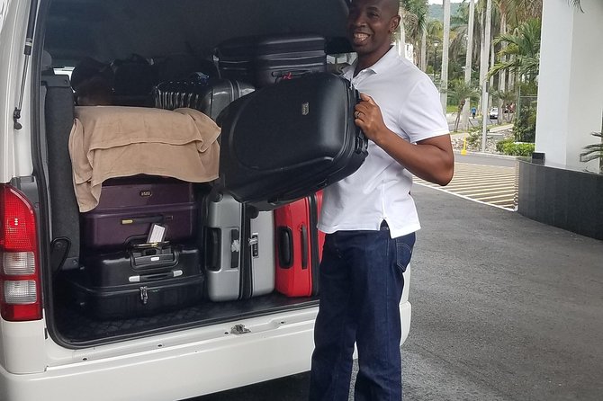 Kingston Round Trip Airport Transfers to Ocho Rios - Safety and Peace of Mind That Matter After Landing