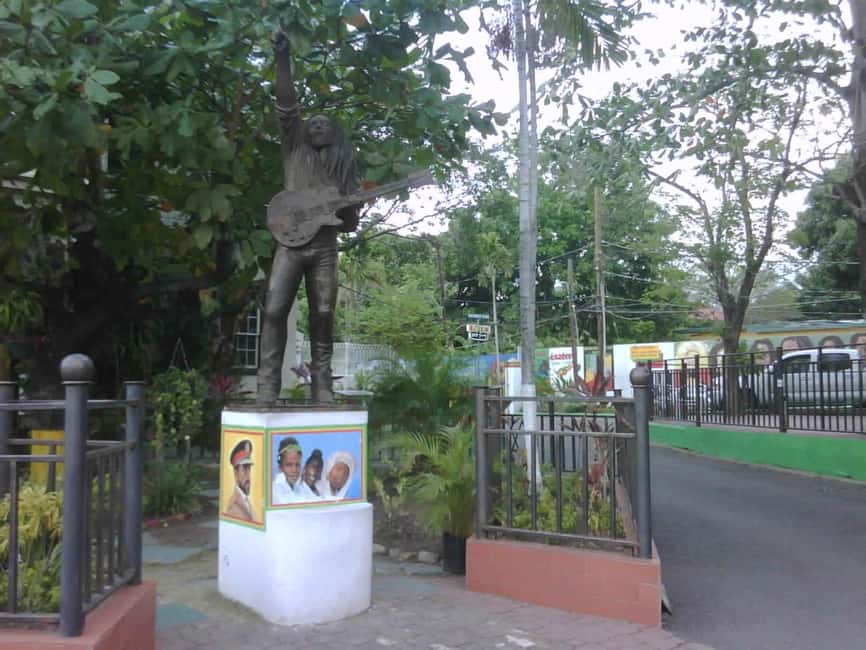 Kingston: Story of Jamaican Music Tour including Entry Fees - Key things that make this Kingston music tour worth your time