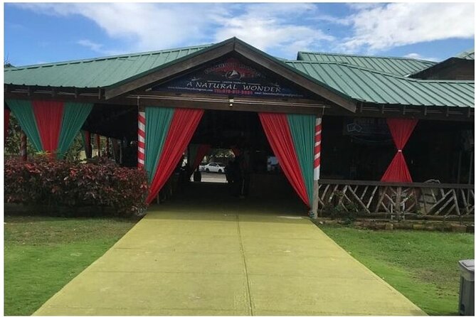 Luminous lagoon Dark night Tour from Ocho Rios and Runaway Bay Hotels - The boat ride in the glowing lagoon: what to expect