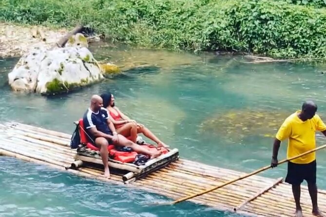 Martha Brae Rafting from Montego Bay - PPP - The Martha Brae River drift, what to expect in real time