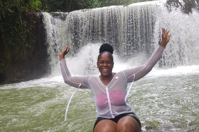 MBJ - Hotels in Ocho Rios - Pickup at Sangster International Airport: Mobile Ticket Meets Real-Life Simplicity