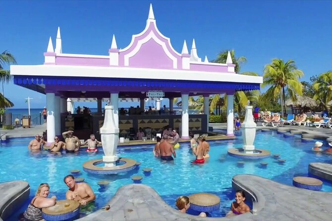 Montego Bay Airport Private Transfer to Montego Bay Hotels - Why a pre-booked Montego Bay airport transfer saves real vacation time