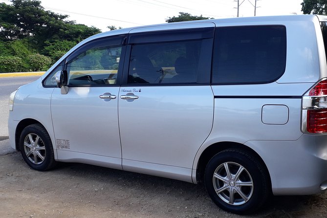 Montego Bay Airport Transfer to Negril Hotel - First Move: Getting Met at Sangster International Without the Taxi Hustle