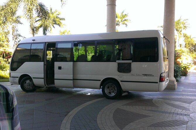 Montego Bay Airport Transfer to Negril Hotel - Vehicle Choice: Car vs Minivan and Why It Affects Comfort