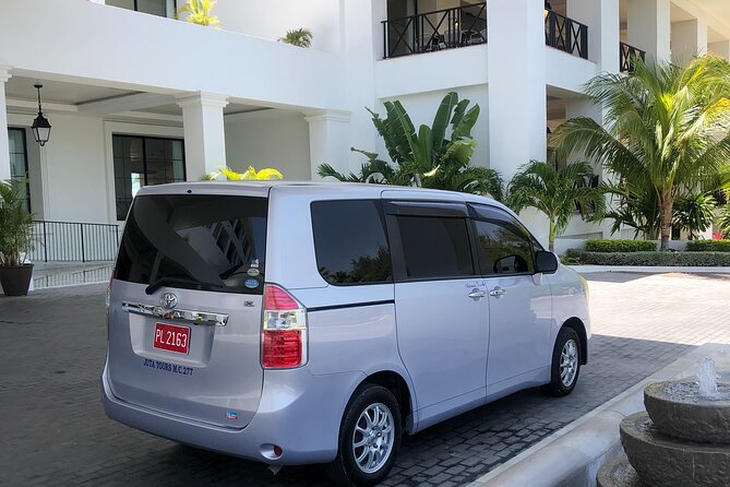 Montego Bay Airport Transfers ( Round Trip-Montego Bay Hotels) - Pickup at the airport: what to watch for when you arrive