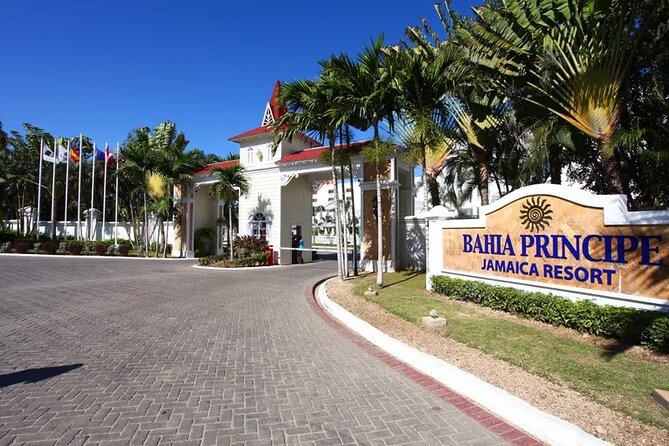 Montego Bay Bahia Principe Grand Jamaica Private Airport transfer - First Step: Sangster International Airport Meet Up and Luggage Check