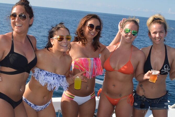 Montego Bay Catamaran: Snorkel Tour with Open Bar & Reggae DJ - Snorkeling in Montego Bay Marine Park Without the Hassle