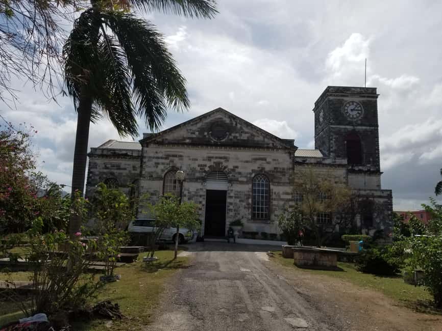 Montego Bay: City Highlights and Souvenir Shopping Tour - Guides can turn this into a story, not just a taxi ride
