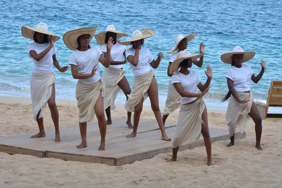 Montego Bay: Dunn's River Falls & Lunch at Bamboo Beach Club - Photo and Video Packages at the Falls