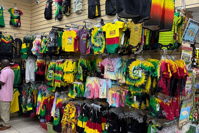 Montego Bay & Falmouth Hotels, Souvenir Shopping and sightseeing - A simple, efficient Montego Bay to Falmouth outing