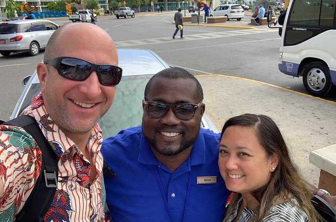 Montego Bay Hotels Airport Private Transfer - One-Way vs Round-Trip: Choose Based on Your Exit Plan