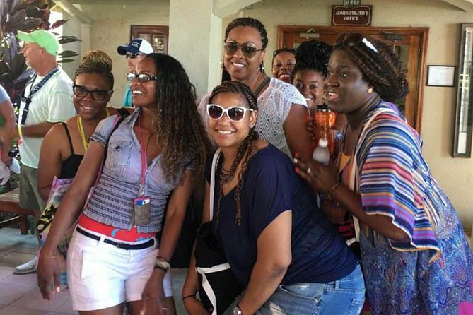 Montego Bay Hotels Private Airport Round Trip Transfers - Meeting at Sangster’s International Airport, and why it matters