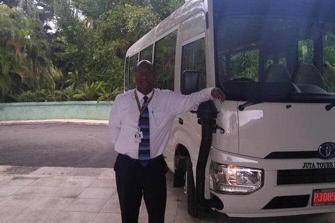 Montego Bay Hotels Private Airport Transfer to Sangster International (MBJ) - Who this transfer suits best in Montego Bay