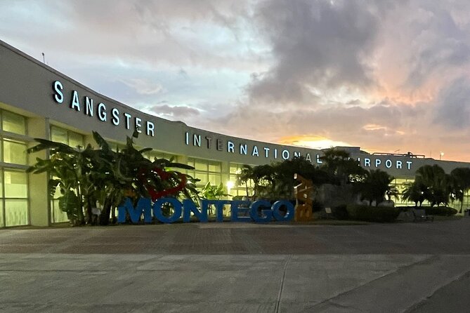 Montego Bay Hotels Private Transfers - One-Way vs Round-Trip: Planning Your Whole Stay