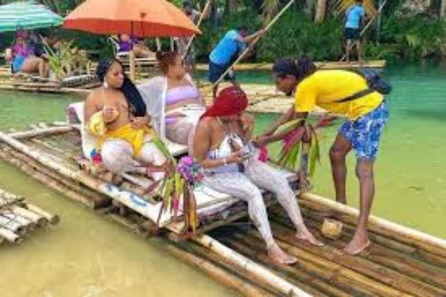 Montego Bay, Jamaica: Bamboo Rafting with Foot Massage - On the Raft: Calm Water, Music Choices, and Photo Time
