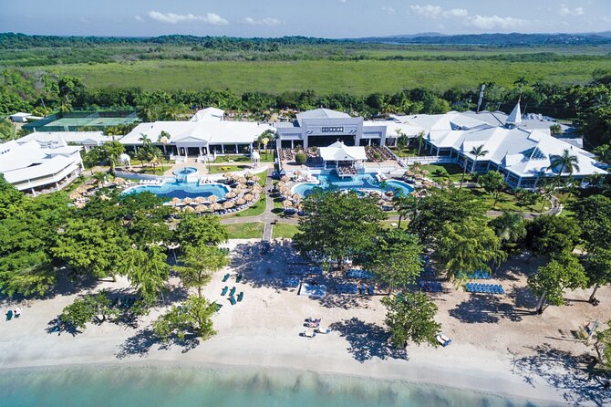 Montego Bay Jamaica Sangster Airport Transfer to hotels in Negril - Air-conditioned comfort, plus WiFi and drinks that actually help