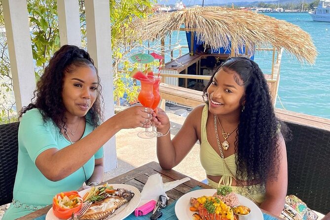 Montego Bay, Negril, Ocho Rios Dinner and Nightlife Experience - Private transport with WiFi: why this is worth it for a night out