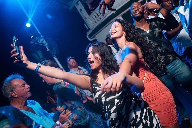 Montego Bay Night Out Lounge2727 Private and Customize Transfer - Inside the Club: Music, Liquor Mentions, and Real Timing