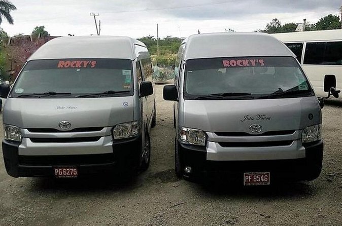 Montego Bay Private Airport Transfers to Montego Bay Hotels in the airport area - What happens at Sangster Airport when you land
