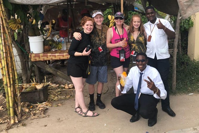 Montego Bay Private and Customized Highlights Day Tour - Your Flexible Route: Airport Overlooks, Patties, Fruit, and Souvenirs